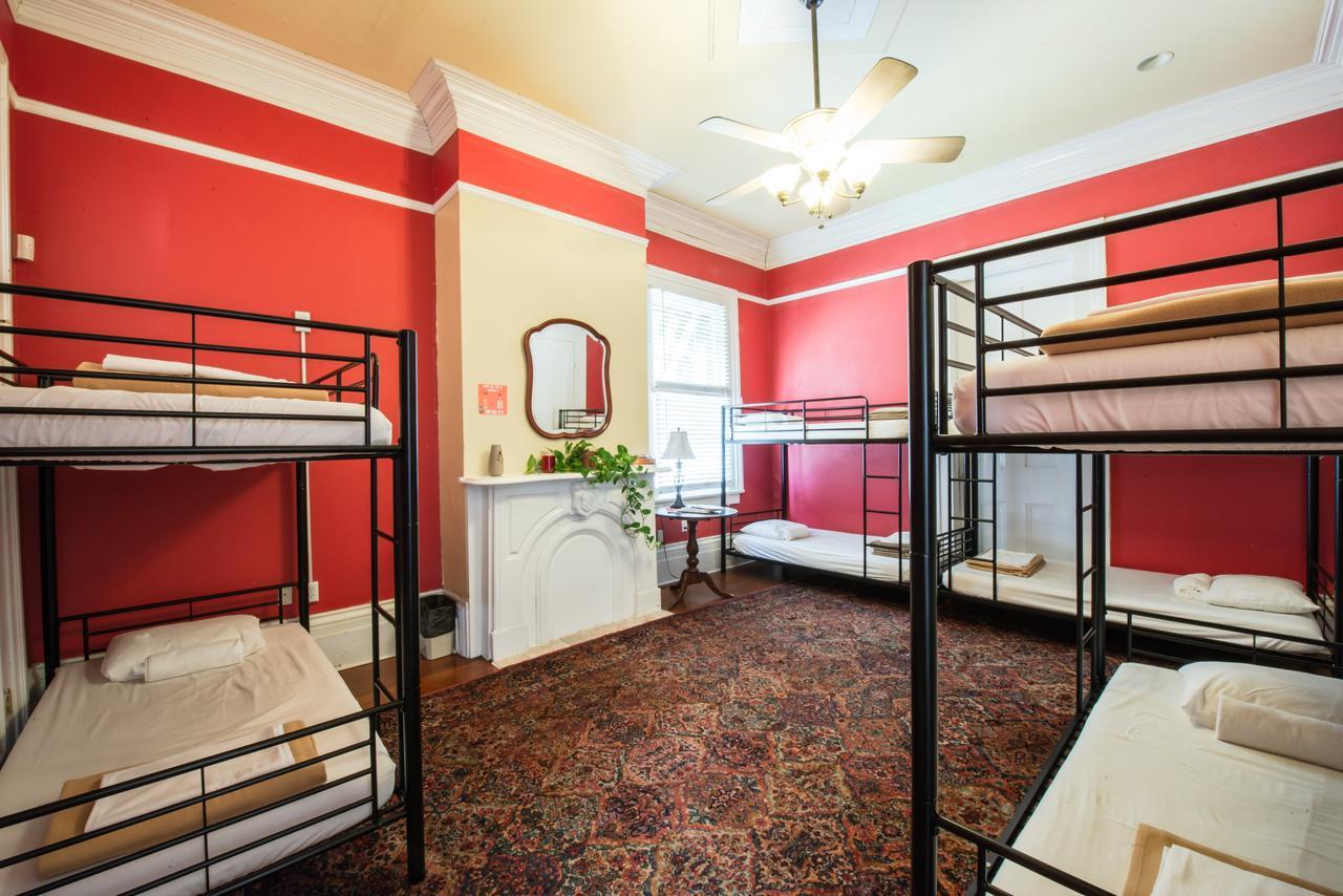 Hostal Nola