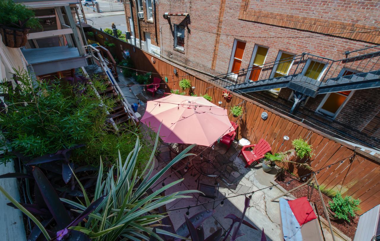 Nola Hostal *