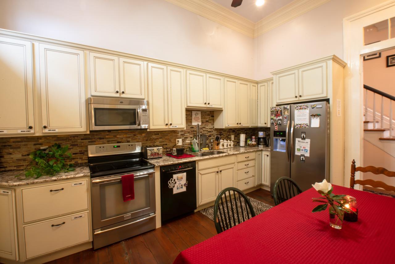 Hostal Nola