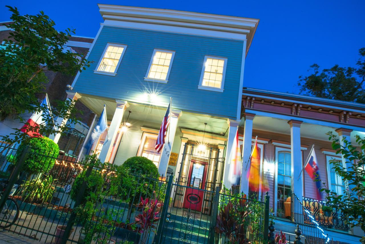 Nola *