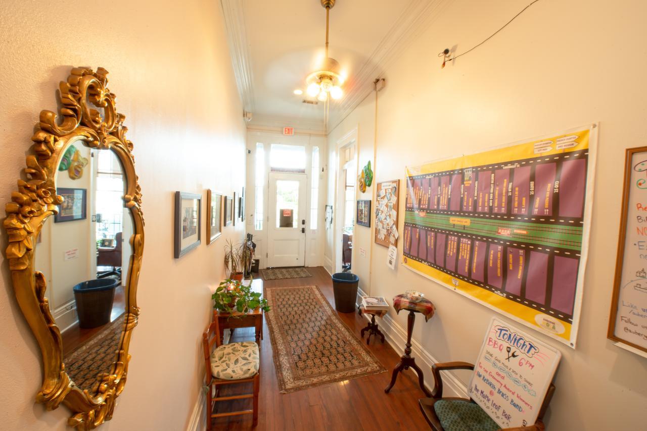 Nola *