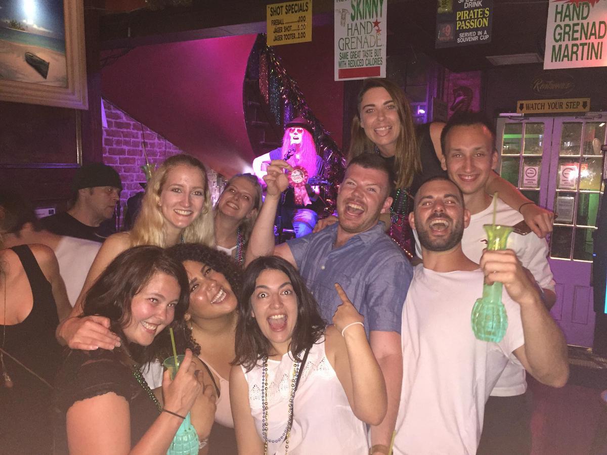 Nola Hostal *