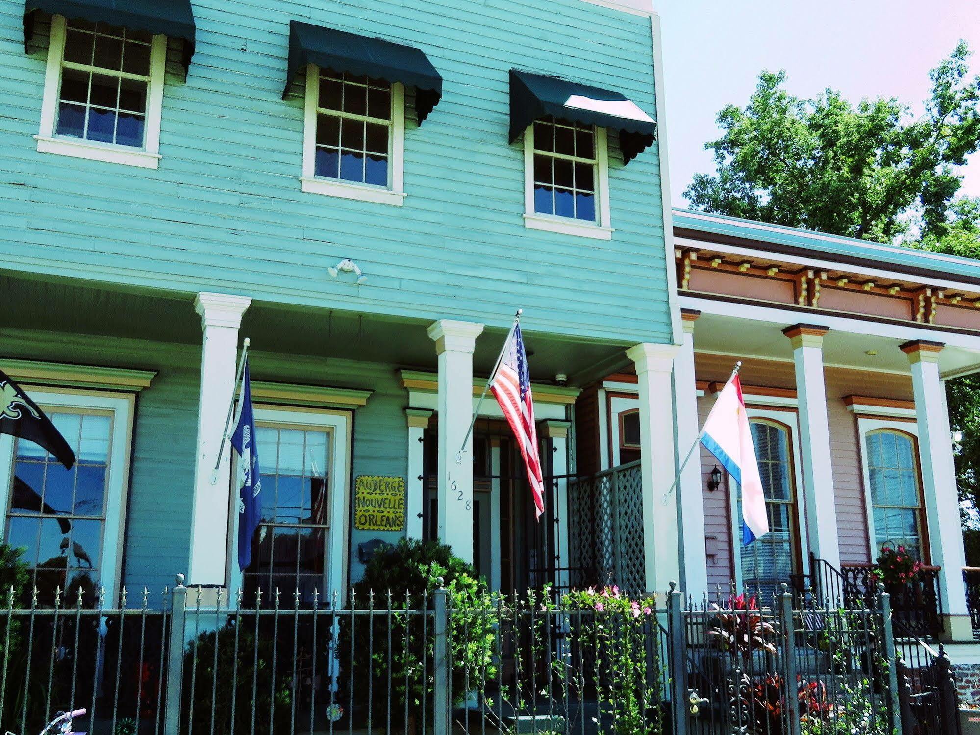 Nola
